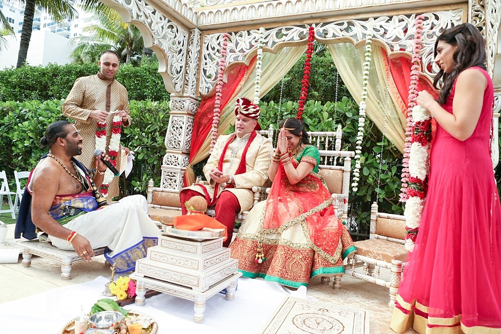 Miami-Beach-Hindu-catholic-wedding_0694